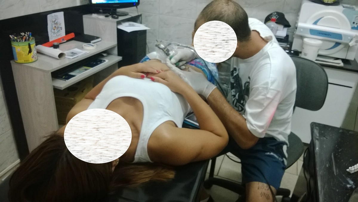 Fudendo buceta tatuada da esposa fotos caseiras de sexo vazadas